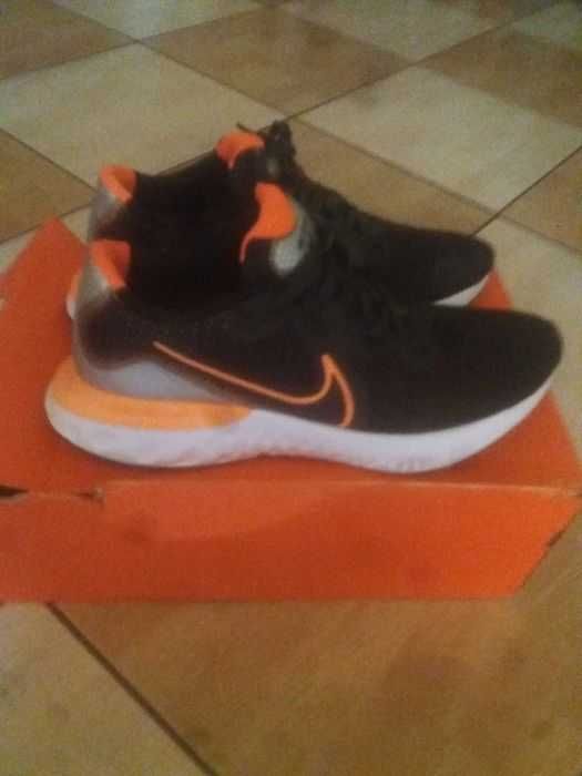 adidasi noi nike akron lebron originali nr 44 45 46 47 editie limitata