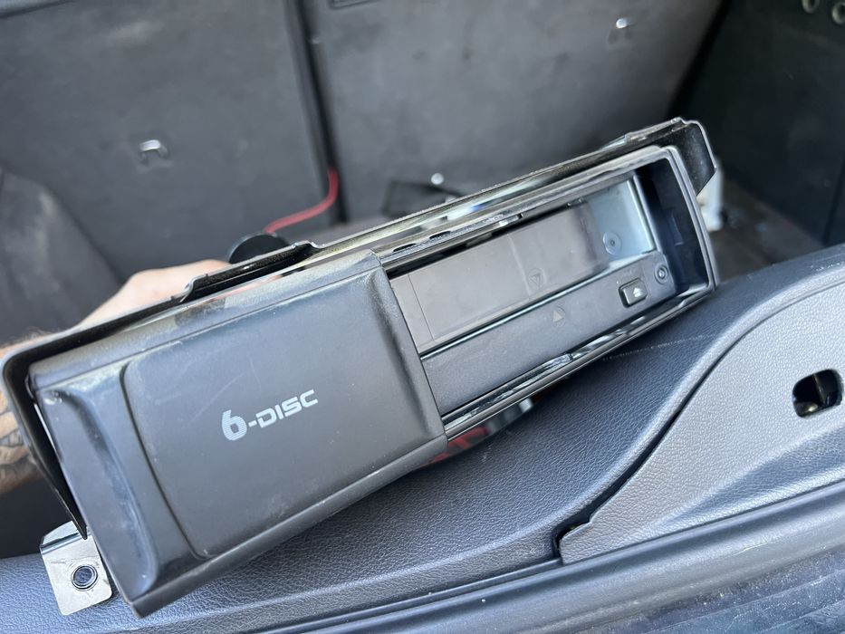 Magazie sdi si amplificator  sunet touareg