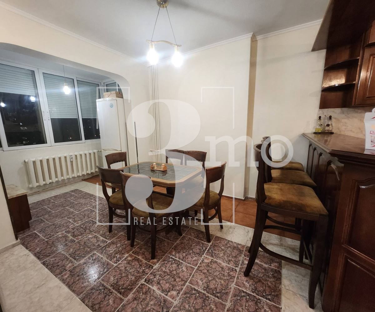 Продава се Четиристаен апартамент в София, Дружба 2 - 102 кв.м за 2342 €/кв.м - Снимка #1