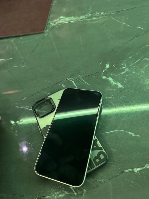 Iphone 14 128 baterie 100%