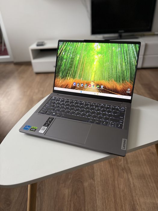 Laptop LENOVO IdeaPad Pro 5 14IRH8
