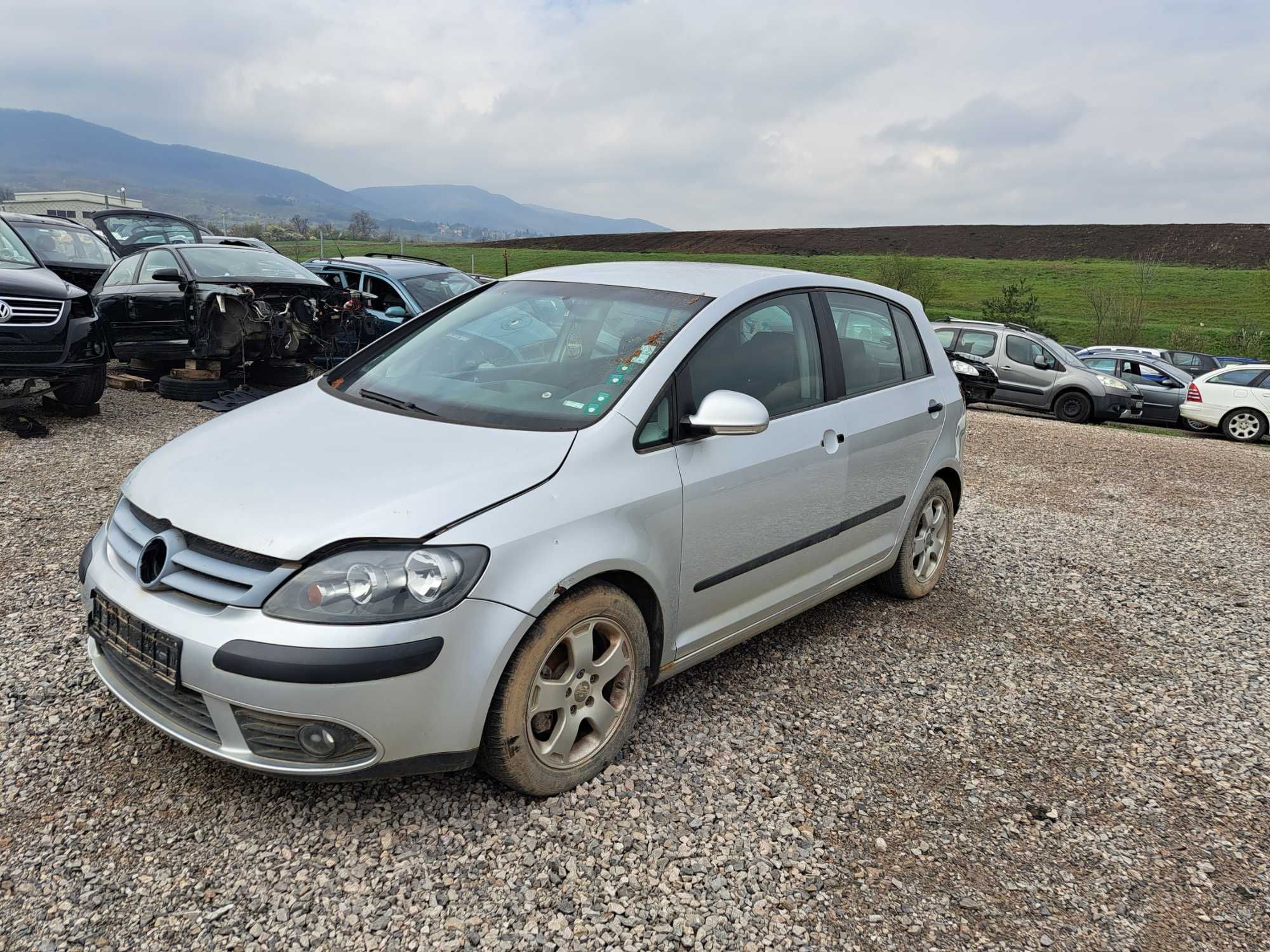Продавам VW golf V Plus, 1,6fsi автоматик на части, София
