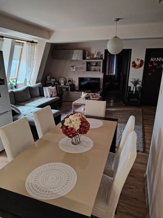 Apartament de vânzare.