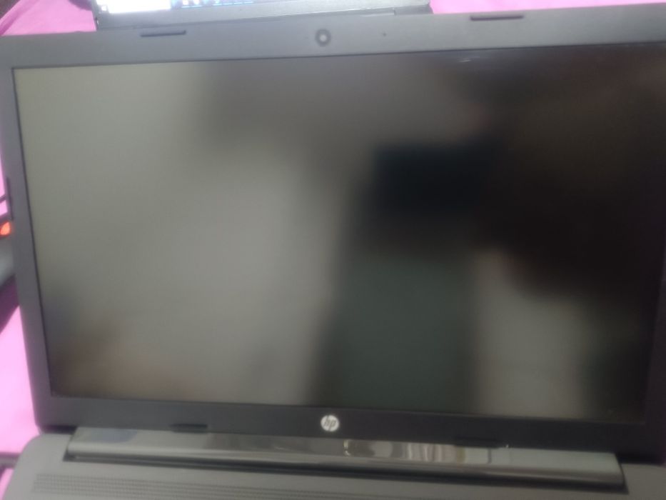 Laptop HP 250 G7 Generatia 10 cu ssd 500 si 8 GB RAM ddr4