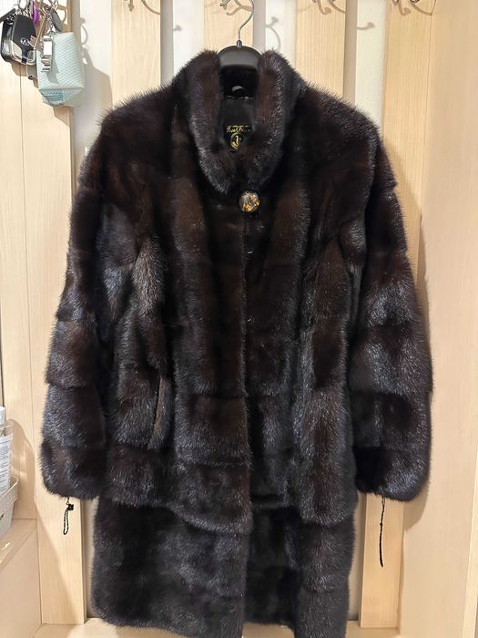 Продам норковую шубу