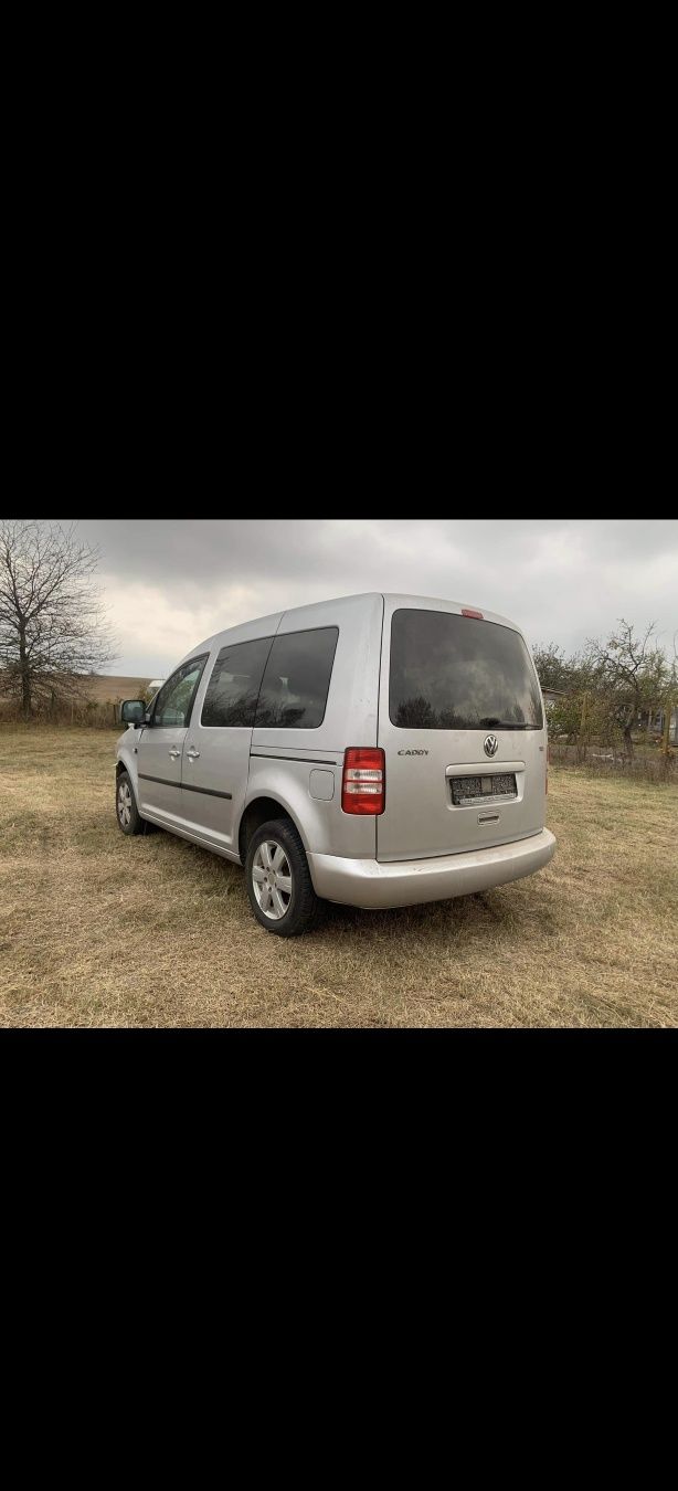 Vw Caddy 1.6TDI 102к.с на части