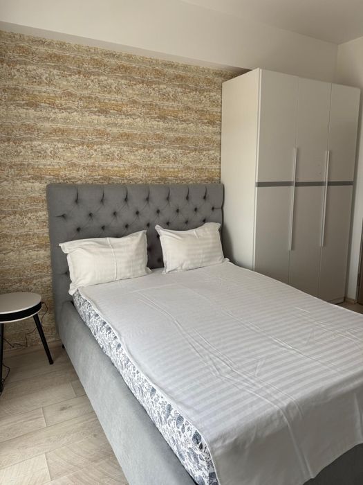 Inchirez apartament cu 2 camere