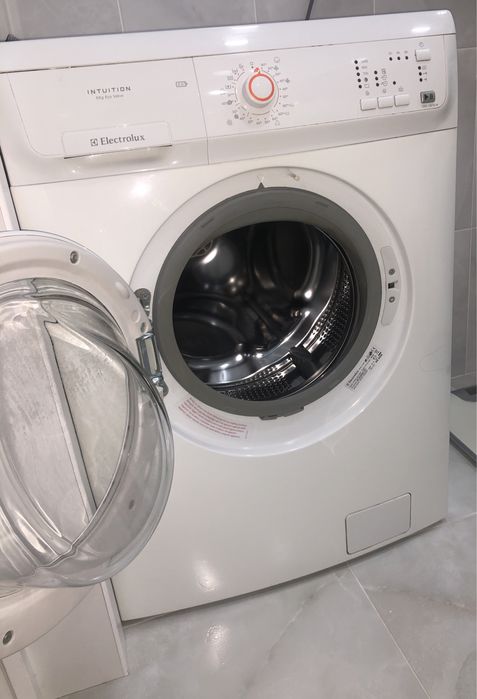 Продам стиральную машину Electrolux б/у.
