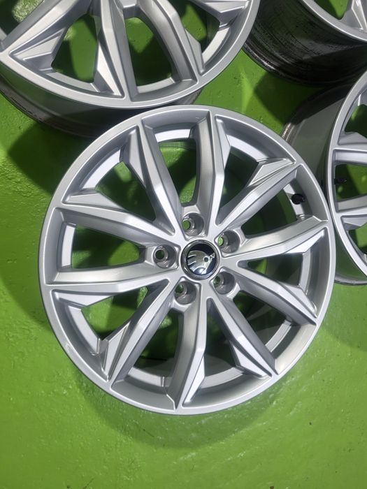 17 5x112 Skoda лети джанти 5х112 шкода