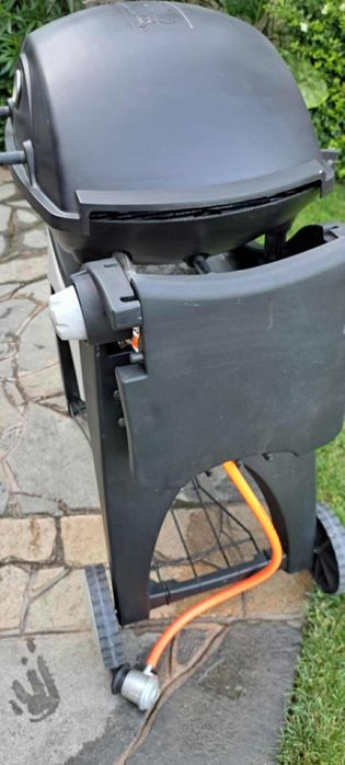 Газово барбекю Weber Q3000.