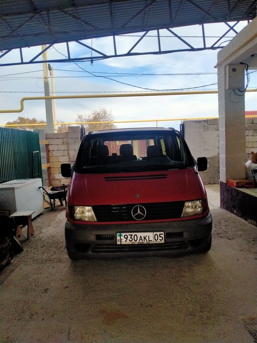 Мерседес    Вито