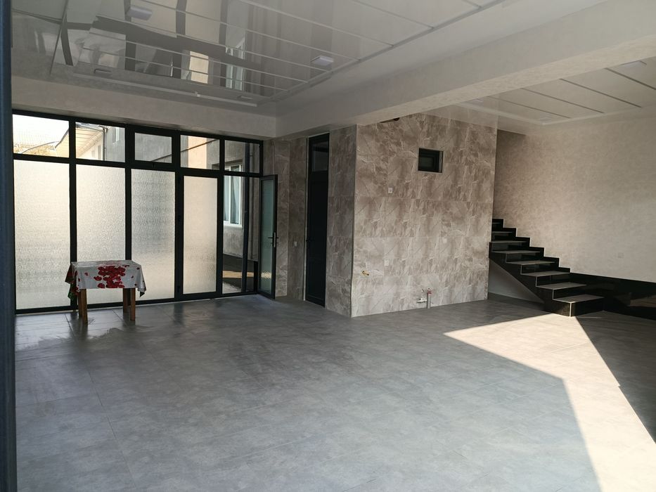 Сдается в аренду новый дом (участок)