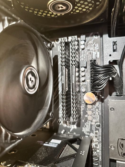 PC Gaming Ryzen 7 5700x, 32GB RAM, RX 7600