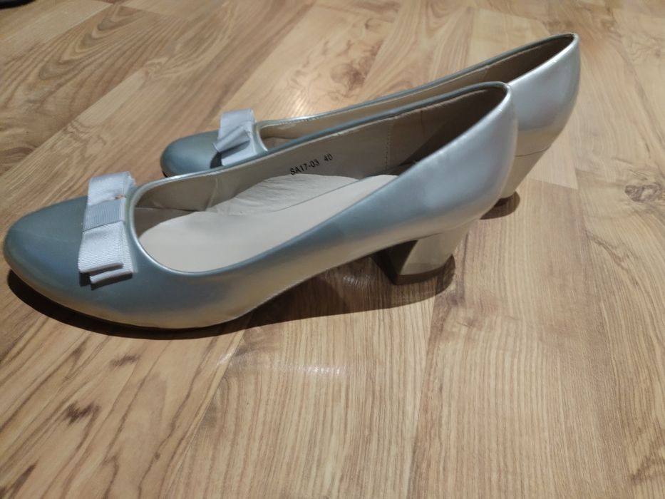 Pantofi cu toc arginti