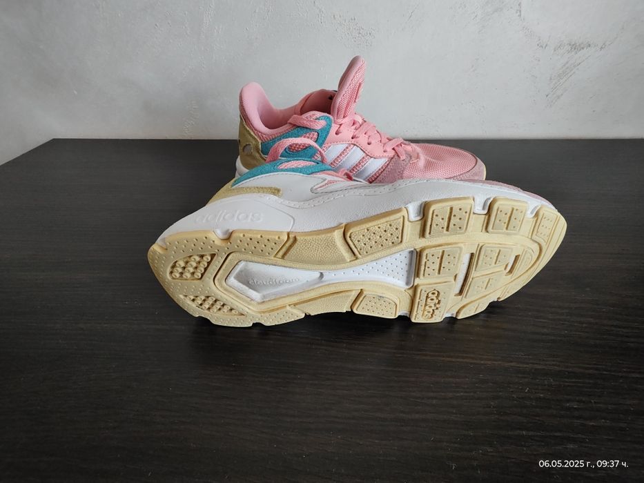 Маратонки Adidas /Адидас/