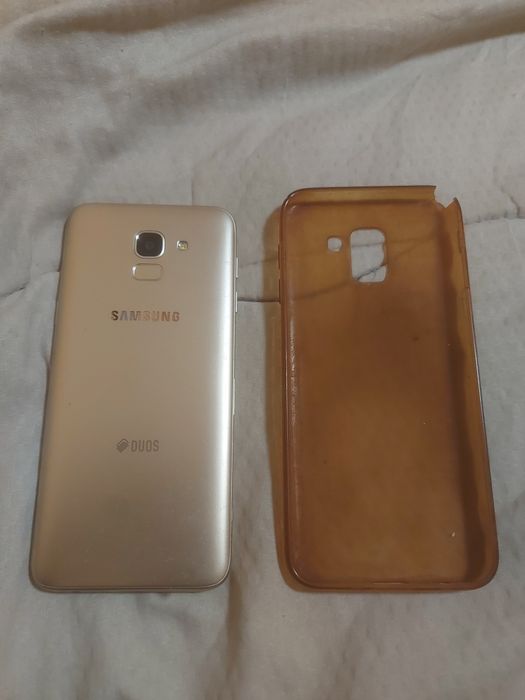 Samsung j6 duos много запазен