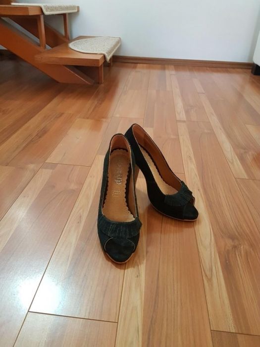 Pantofi peep-toe piele intoarsa - marimea 36