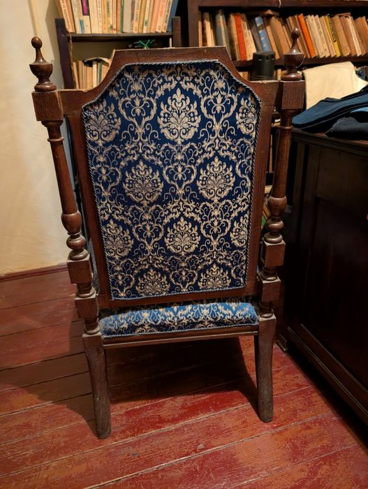Set scaune 4 bucăți(2 și 2)