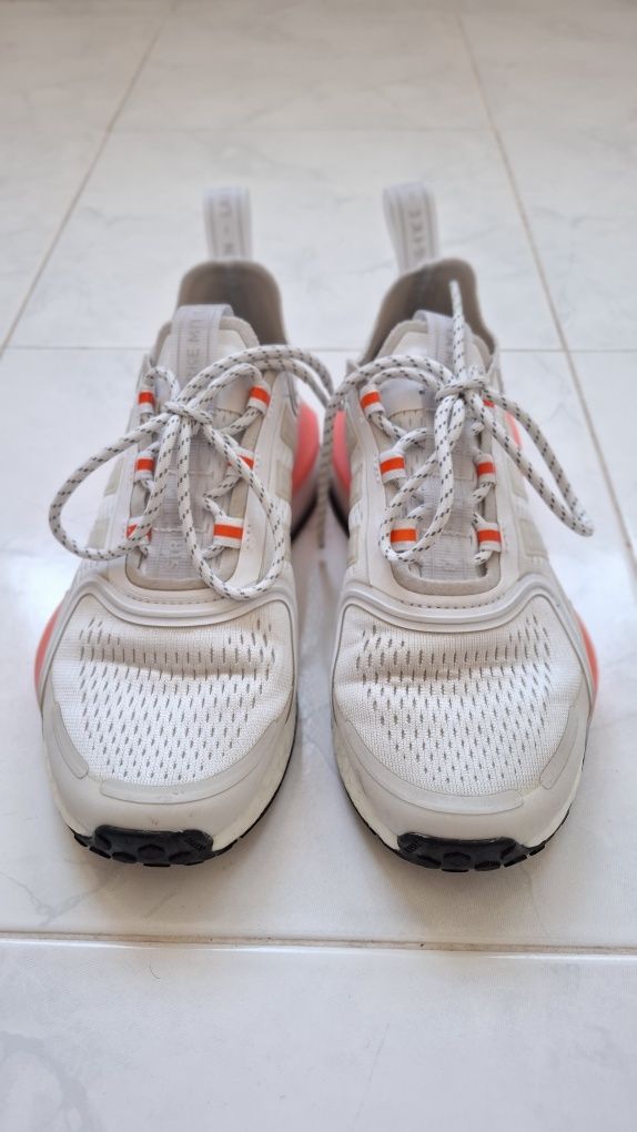 adidas NMD_V3
Ftw White/ Core Black/ Grey One