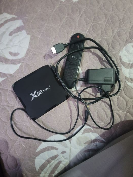 Srochna Televizori smart qiladigon Tvbox sotiladi.