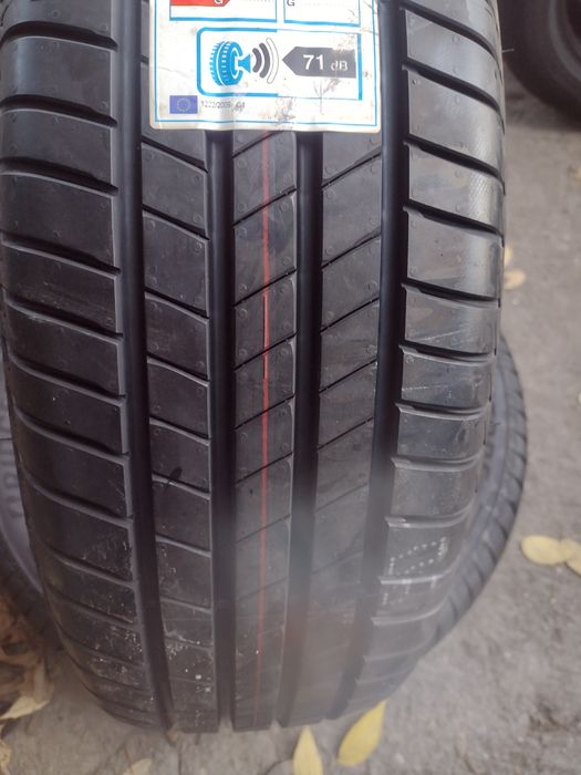 Нови 2бр.215/70/16 Bridgestone T005 dot0920