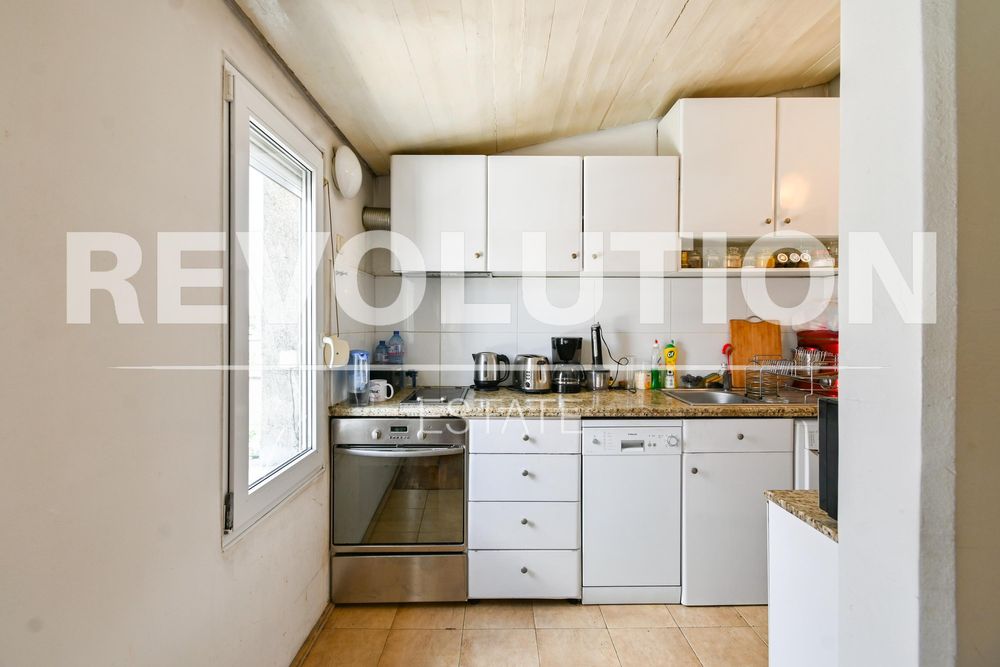 Продава се Тристаен апартамент в София, Докторски паметник - 70 кв.м за 4500 €/кв.м - Снимка #16