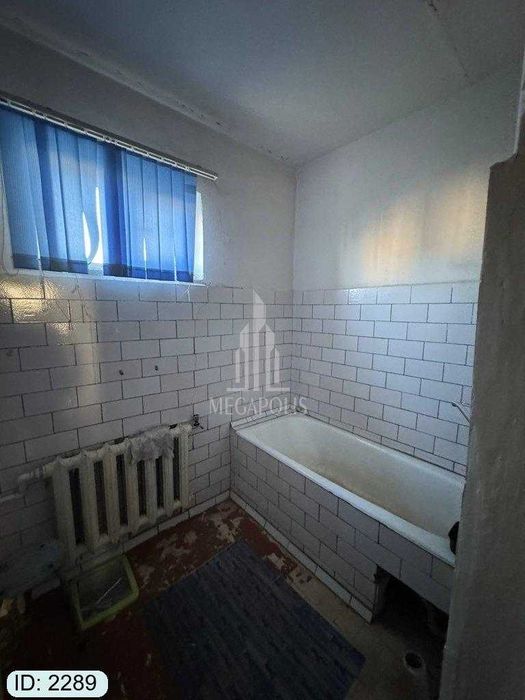 Sharq chevar tarafda 2 xona120 oyga sotiladi №2289