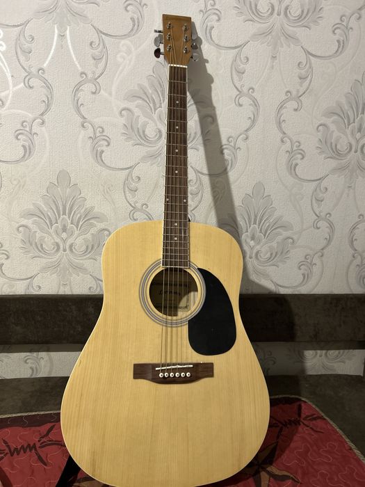 Гитара акустическая