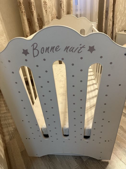 Продам детскую кроватку