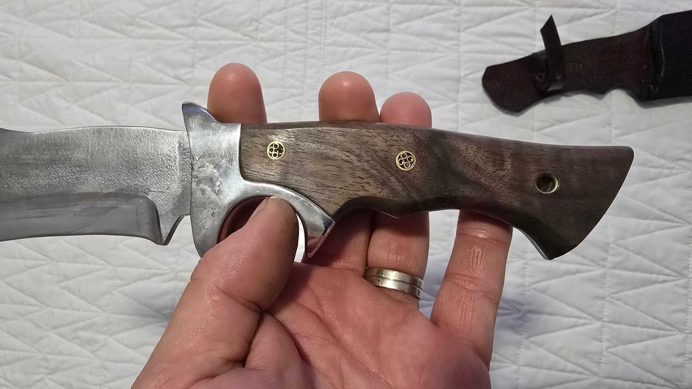 Cutit Model Deosebit, Facut De Maestrul Harsa Aurel