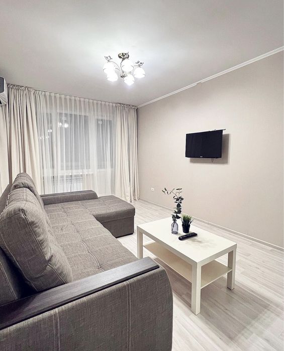 Двух комнатная квартира посуточно Центр двушка