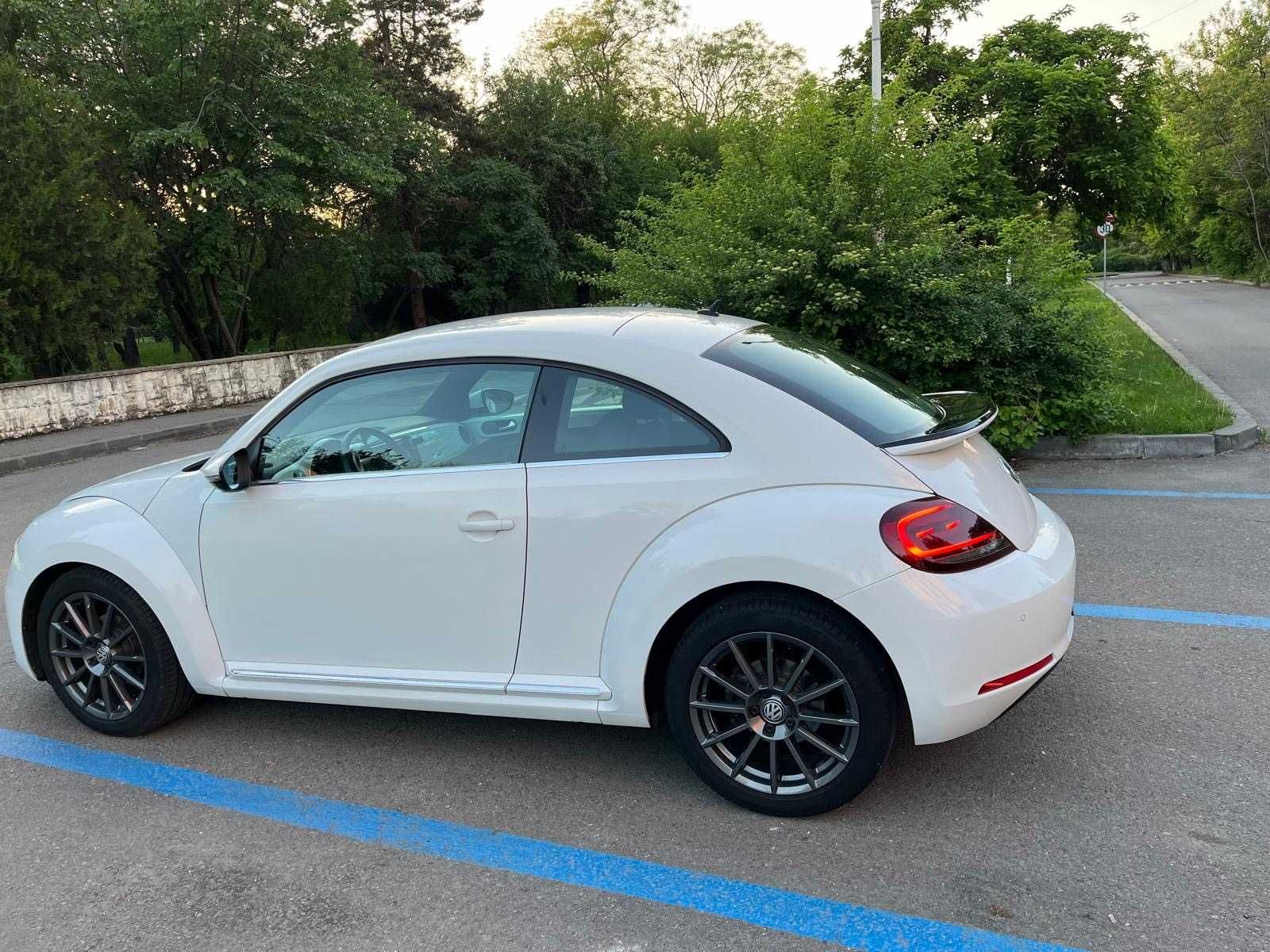 Volkswagen Beetle 1.6 TDI full LED