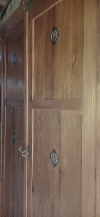 Старинен гардероб