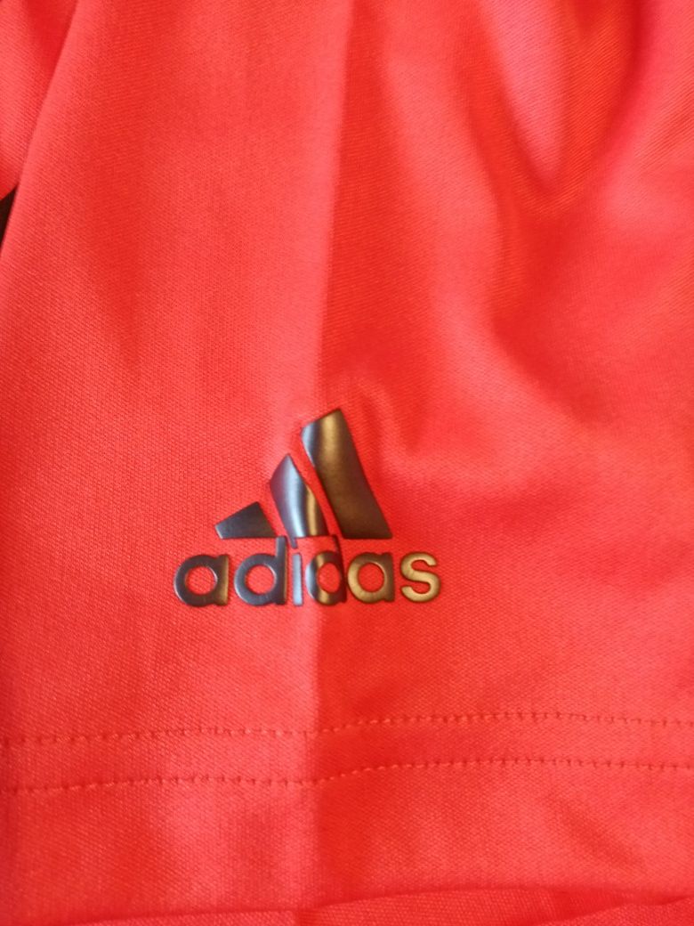 Нова спортна блуза Adidas