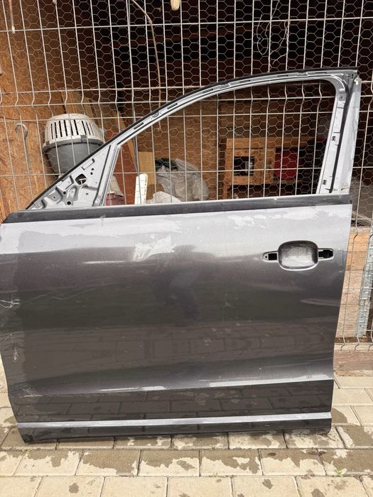 Usa stanga fata sofer Audi Q5 8R