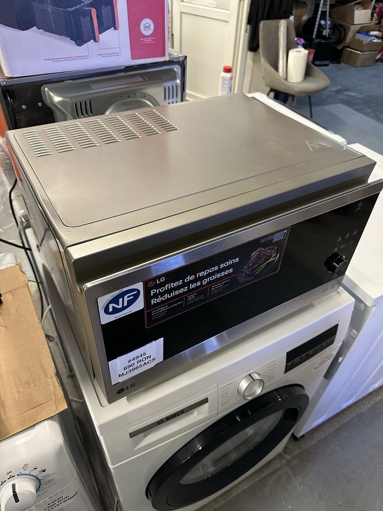 Cuptor cu microunde multifuncțional LG MJ3965ACS
