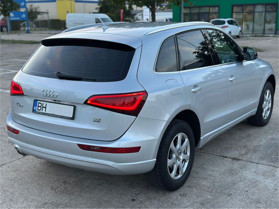 Vând Audi Q5 Facelift 2013 S-Tronic