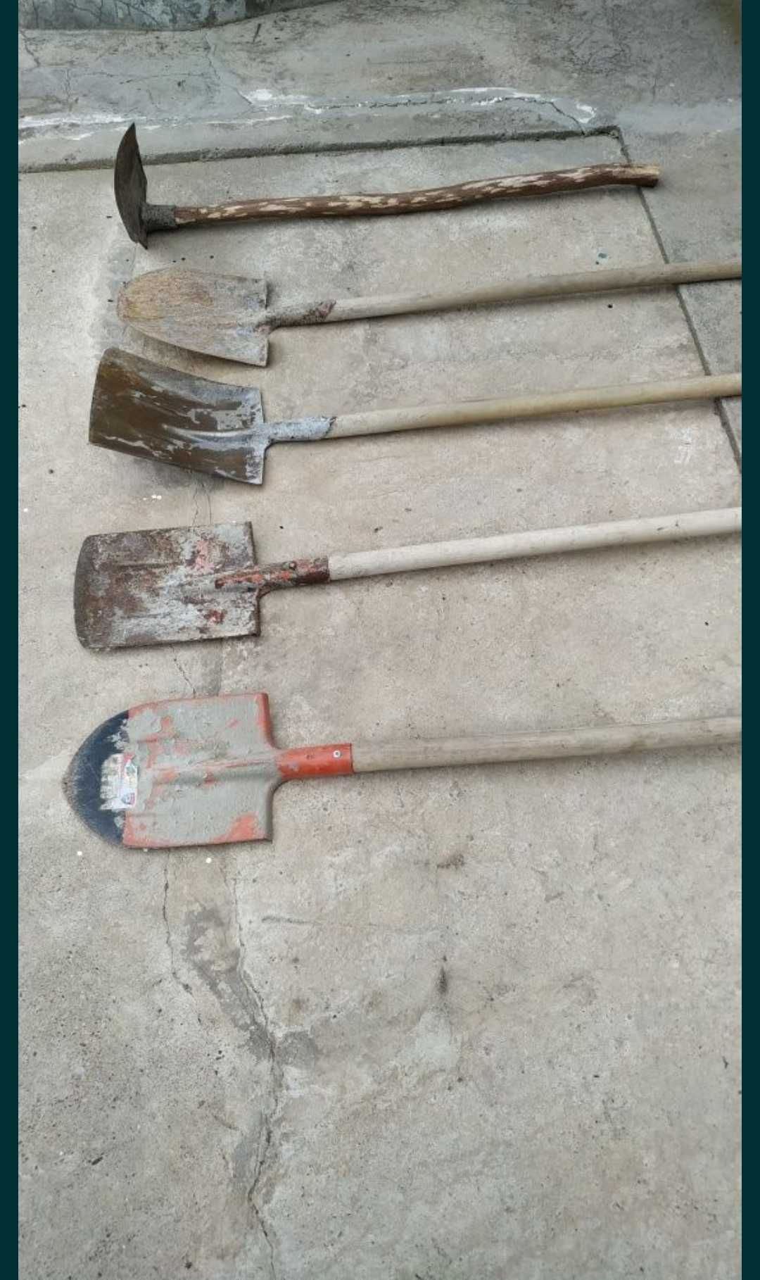 Продам лопаты с черенками