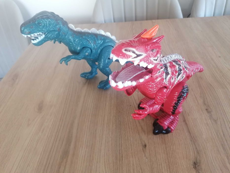 Играчка динозавър