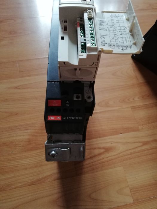 Convertizor frecvență Schneider ATV 32