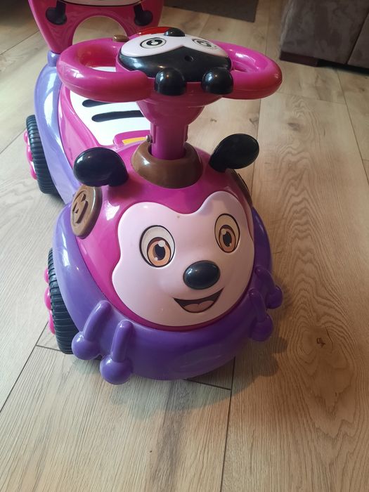 Masinuta fara pedale pentru copii