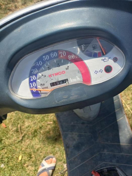 Scuter vând kymco 50 2t