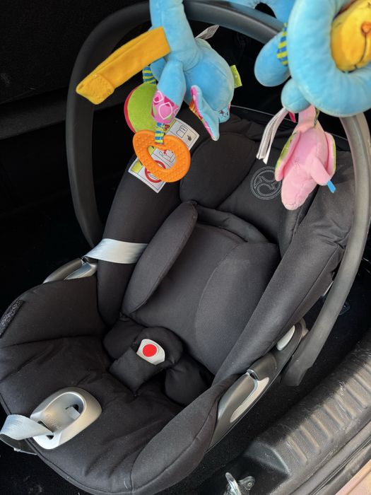 Продам автокресло Cybex