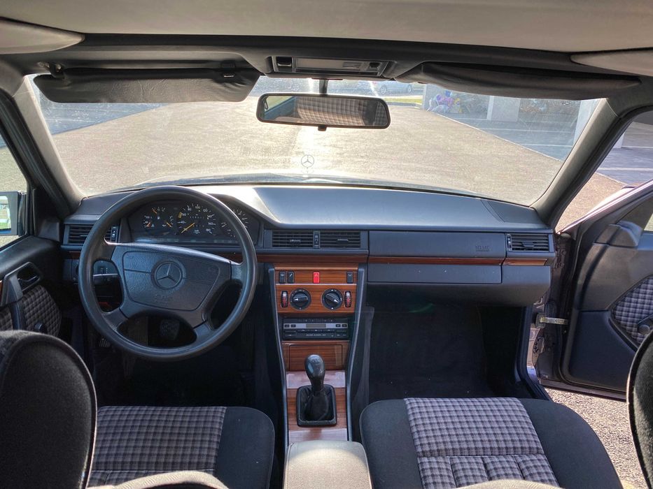 Mercedes-Benz E200, W124 1993