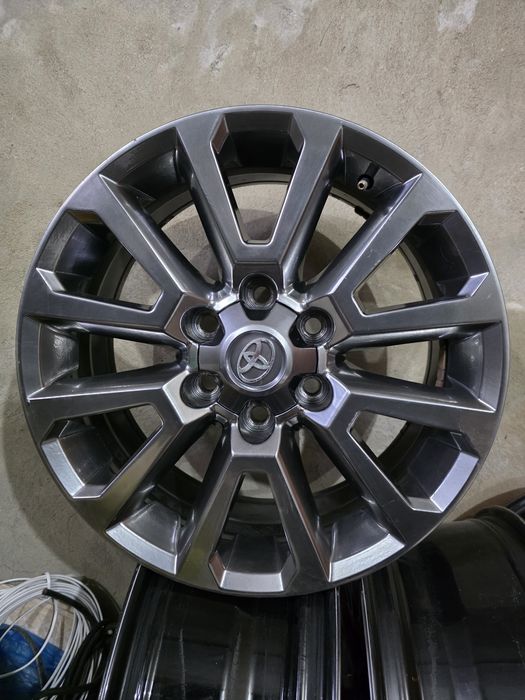 Продам диски R 18 Prado
