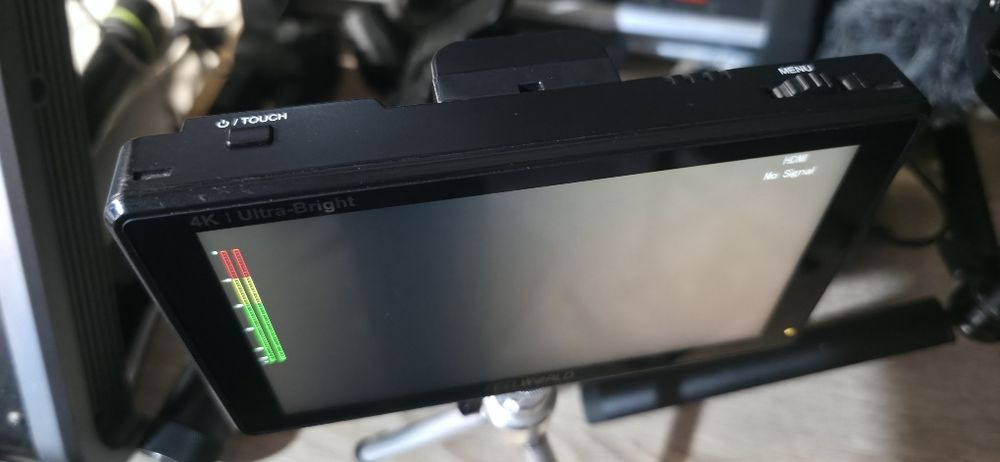 Monitor 6 "4k Feelworld ultra bright