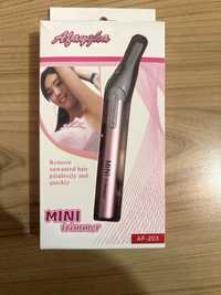 Trimmer facial cu baterie