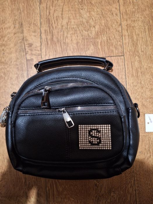 дамска чанта и раница 2 в 1.