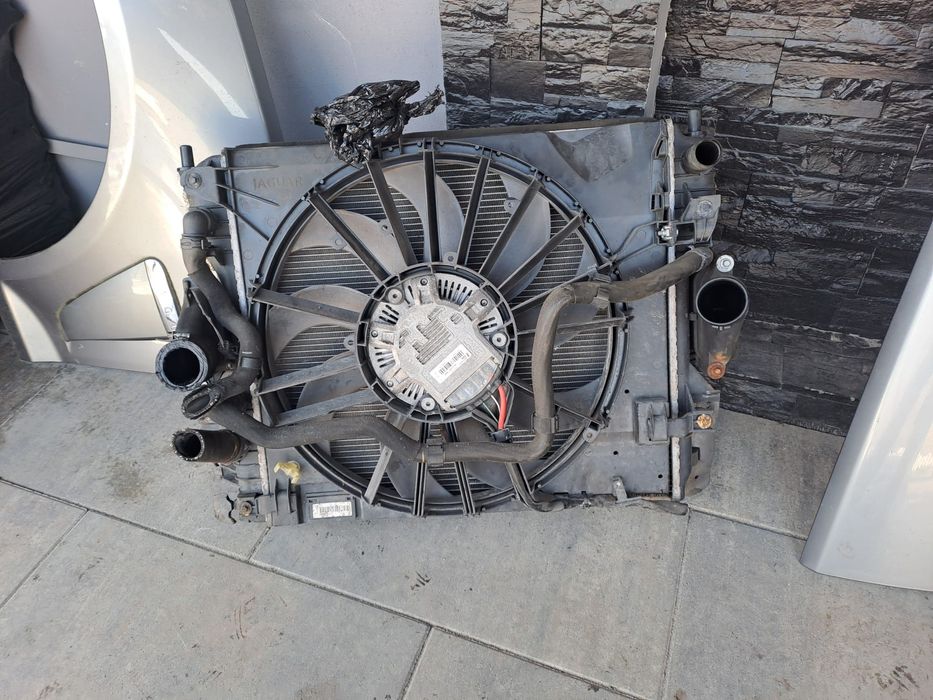 Bara fata Faruri Jaguar XF Facelift 2011-2015 radiatoare aripa st dr