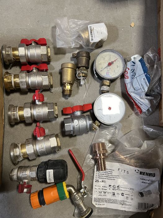 Robineti manometru instalatii sanitare